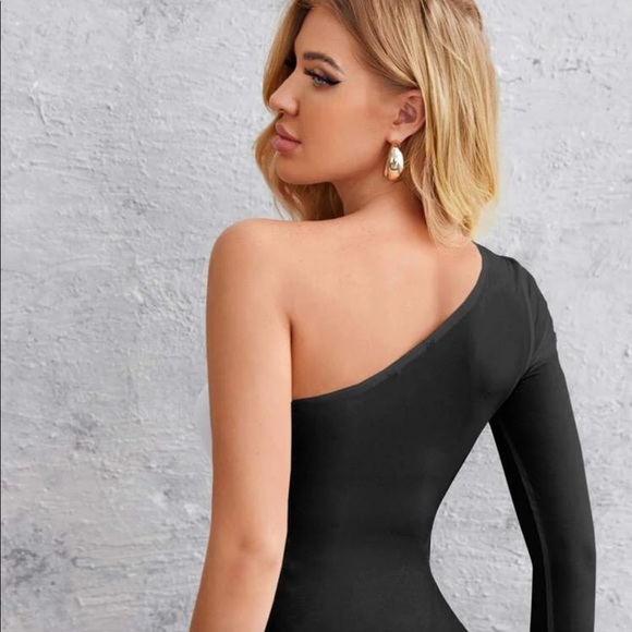 ONE SLEEVE BODYSUIT - Picture 2 of 3